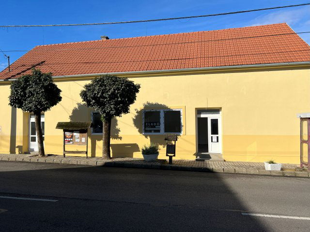 Eladó családi ház, Pócsán 46.9 M Ft, 3+2 szobás