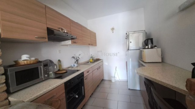 Kiadó családi ház, albérlet, Bólyban 200 E Ft / hó, 2 szobás