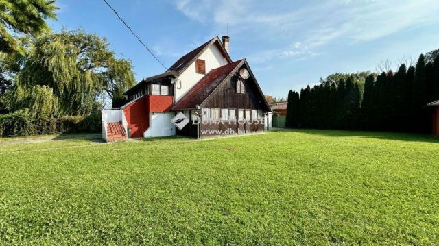 Eladó családi ház, Balatonfenyvesen 430 M Ft, 4 szobás