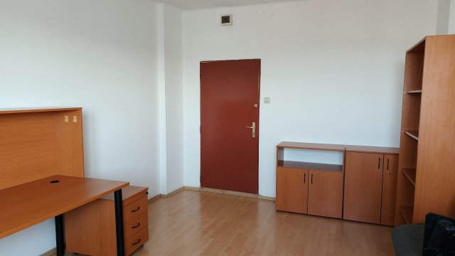 Kiadó iroda, Budapesten, XVIII. kerületben, Gyömrői úton