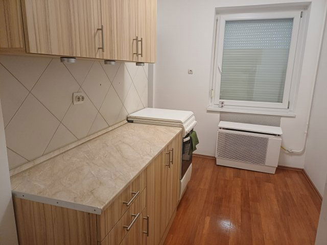 Eladó téglalakás, Miskolcon, Erdélyi utcában 23.9 M Ft