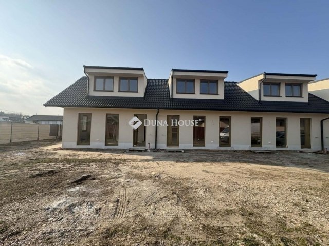 Eladó ikerház, Turán 49.9 M Ft, 3 szobás / költözzbe.hu