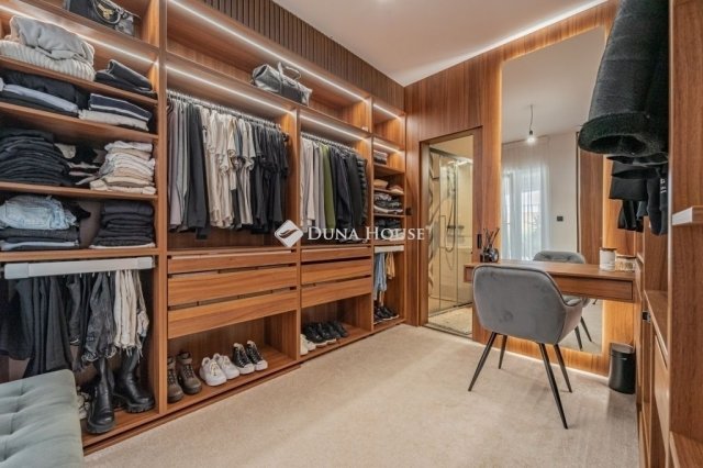 Eladó családi ház, Budapesten, XVIII. kerületben 249 M Ft