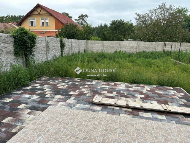 Eladó ikerház, Gödön 245 M Ft, 10 szobás / költözzbe.hu