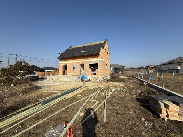 Eladó családi ház, Érden 122 M Ft, 6 szobás