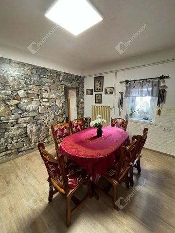 Eladó családi ház, Balatonszabadiban 64.9 M Ft, 4 szobás