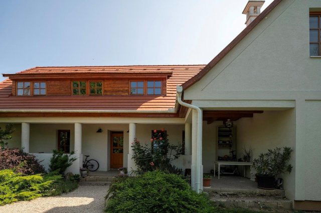Eladó családi ház, Pázmándon 125 M Ft, 5 szobás