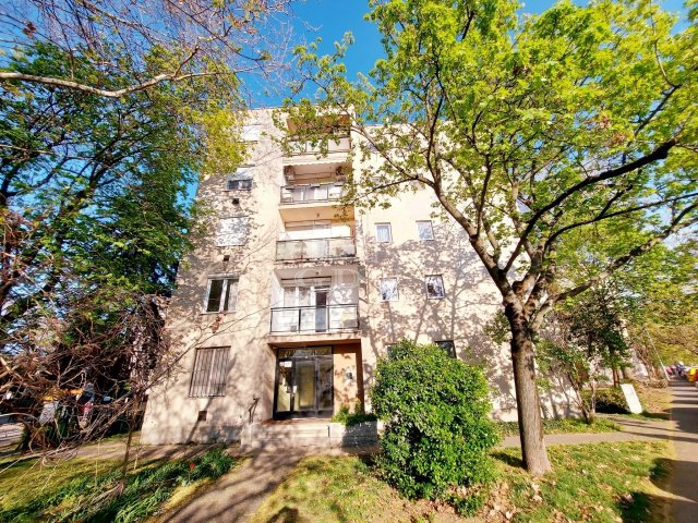 Eladó téglalakás, Budapesten, XX. kerületben 63.75 M Ft