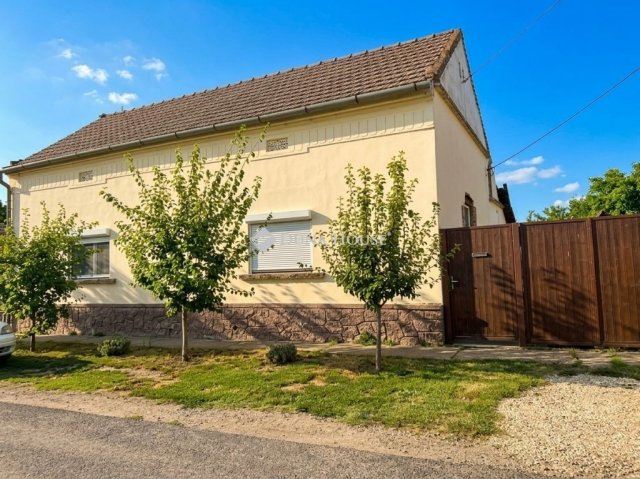 Eladó családi ház, Székkutason 22.49 M Ft, 3 szobás