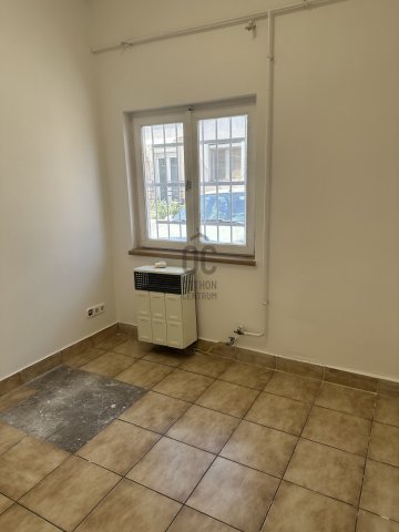 Eladó téglalakás, Budapesten, XX. kerületben 33 M Ft, 2 szobás