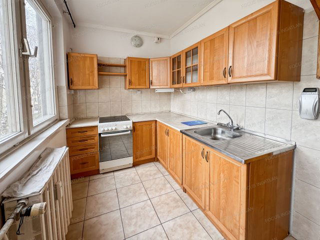 Kiadó panellakás, albérlet, Kecskeméten 130 E Ft / hó, 2 szobás