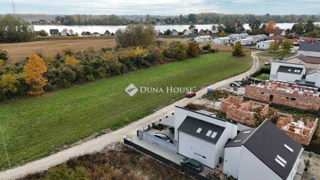 Eladó téglalakás, Ráckevén 69.1 M Ft, 3 szobás