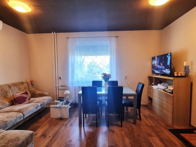 Eladó családi ház, Csornán 32 M Ft, 2 szobás