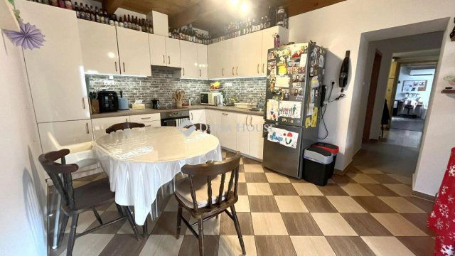 Eladó családi ház, Meggyeskovácsin 46.9 M Ft, 3 szobás