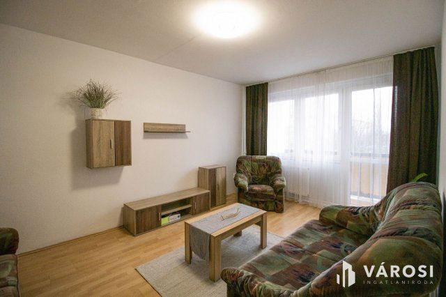 Eladó panellakás, Győrött 48 M Ft, 2 szobás