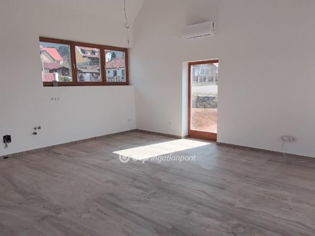 Eladó ikerház, Felsőtárkányban 110 M Ft, 3 szobás