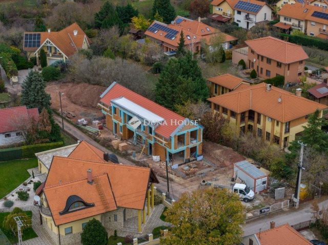 Eladó ikerház, Pécsett 159.9 M Ft, 4 szobás