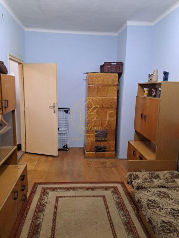 Eladó téglalakás, Komlón 17.9 M Ft, 2 szobás