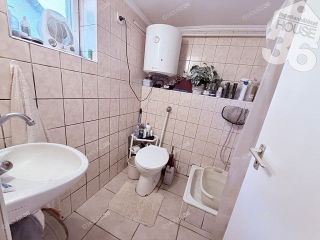 Eladó családi ház, Kecskeméten 29.49 M Ft, 2 szobás