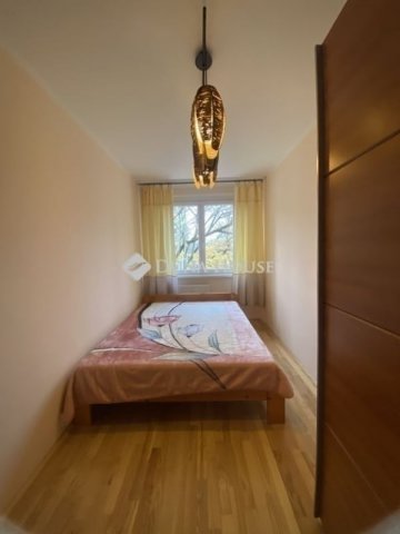 Eladó panellakás, Szegeden 72 M Ft, 3 szobás