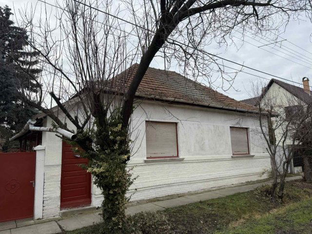 Eladó családi ház, Gyulán 32.9 M Ft, 2 szobás