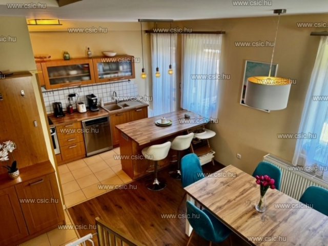 Eladó sorház, Dunakeszin 114.99 M Ft, 2+2 szobás