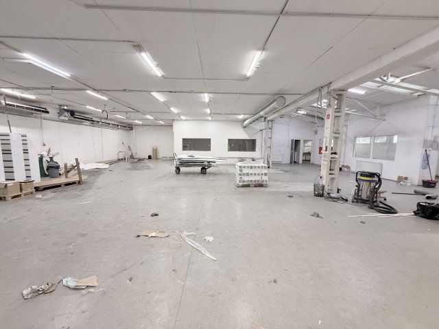 Eladó ipari ingatlan, Budapesten, XXI. kerületben 0.938 M Ft