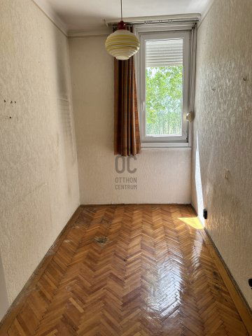Eladó téglalakás, Szolnokon 21.9 M Ft, 2 szobás