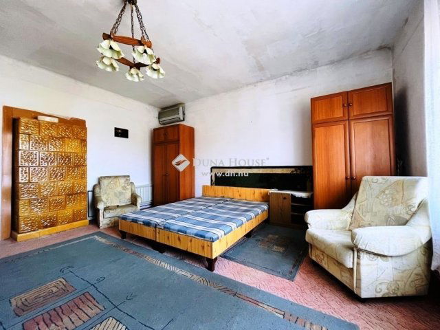 Eladó családi ház, Tápiószecsőn 36.9 M Ft, 2 szobás