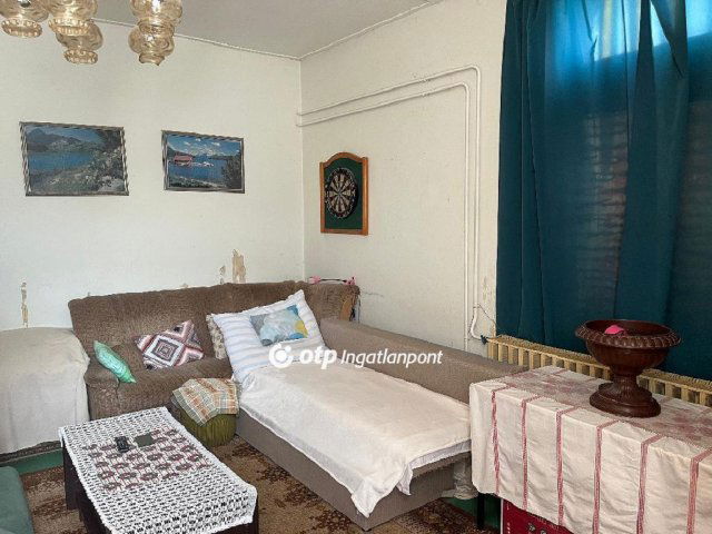 Eladó téglalakás, Bonyhádon 21 M Ft, 2+1 szobás