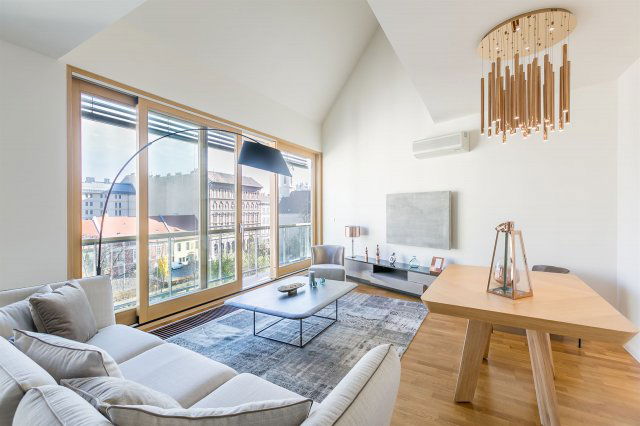 Kiadó téglalakás, albérlet, I. kerületben, Szalag utcában