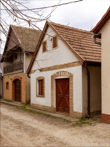 Eladó üzlethelyiség, Nemesnádudvaron 7.2 M Ft