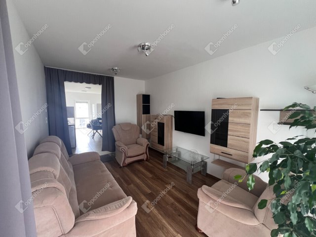 Eladó téglalakás, Sopronban 99 M Ft, 4 szobás