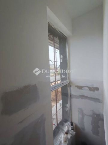 Eladó ikerház, Budapesten, XVIII. kerületben 129.9 M Ft, 5 szobás