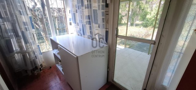 Eladó nyaraló, Balatonakarattyán 25 M Ft, 2 szobás