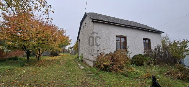 Eladó családi ház, Tarpán 9.5 M Ft, 2 szobás