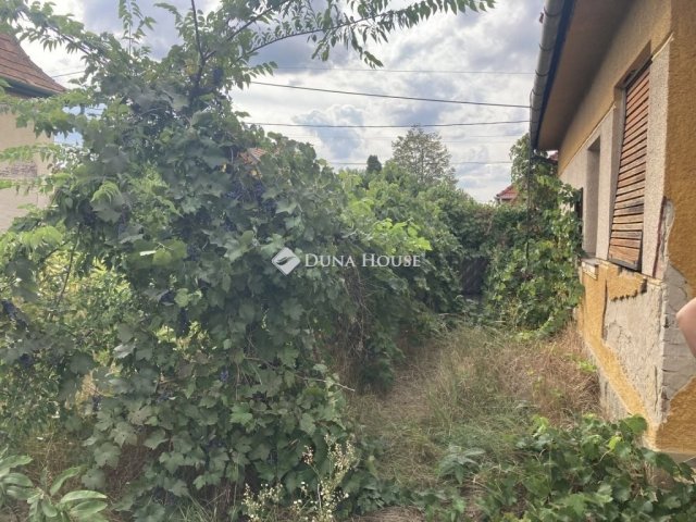 Eladó családi ház, Galgahévízen 16.98 M Ft, 2 szobás