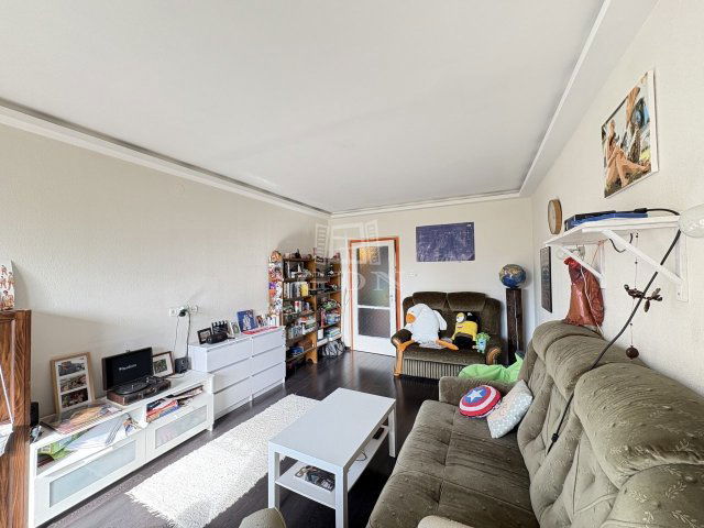 Eladó panellakás, Budapesten, III. kerületben 63.9 M Ft