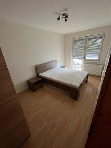 Eladó téglalakás, Debrecenben 89.5 M Ft, 3 szobás