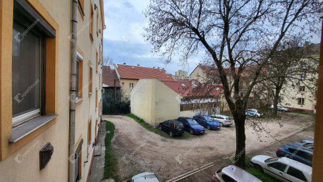 Eladó téglalakás, Miskolcon 26.99 M Ft, 2 szobás