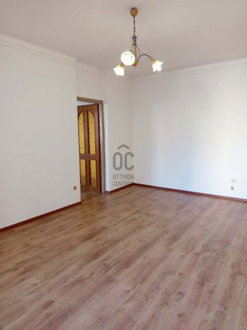 Eladó téglalakás, Tatabányán 39.9 M Ft, 2 szobás