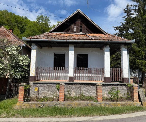 Eladó családi ház, Felsőtoldon 26.9 M Ft, 2 szobás