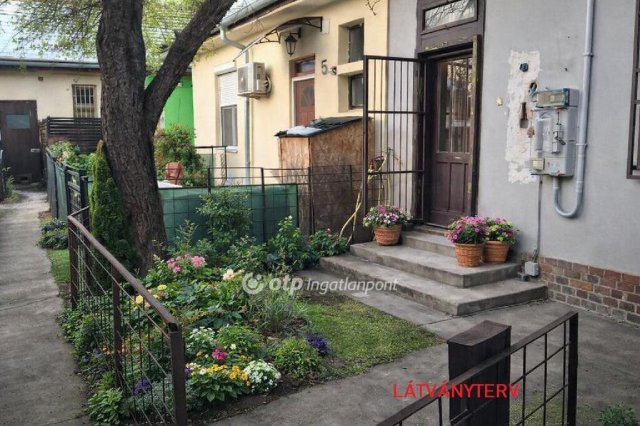 Eladó téglalakás, Budapesten, XVIII. kerületben 35.5 M Ft