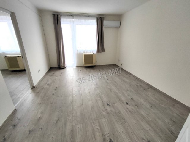 Kiadó téglalakás, albérlet, Mohácson 130 E Ft / hó, 2 szobás