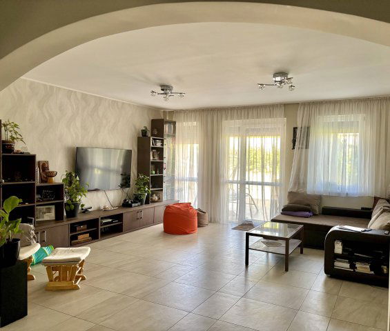 Eladó családi ház, Érden 129.9 M Ft, 5 szobás