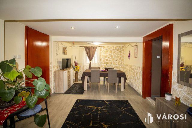 Eladó családi ház, Tótkomlóson 13.9 M Ft, 3 szobás