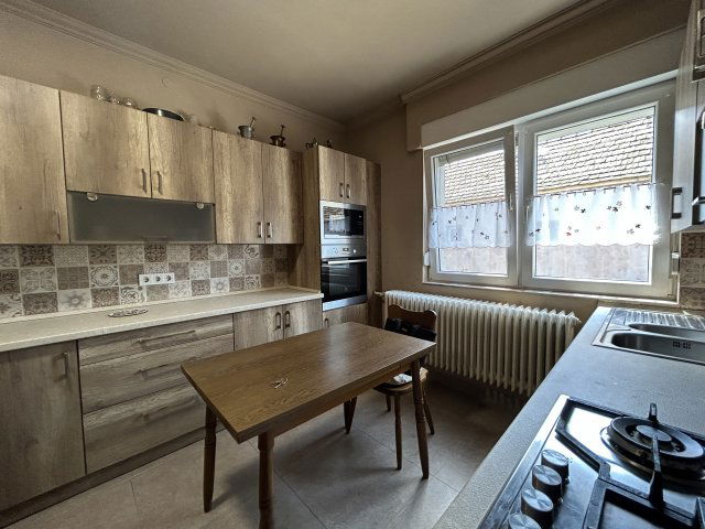 Eladó családi ház, Böhönyén 55 M Ft, 5 szobás