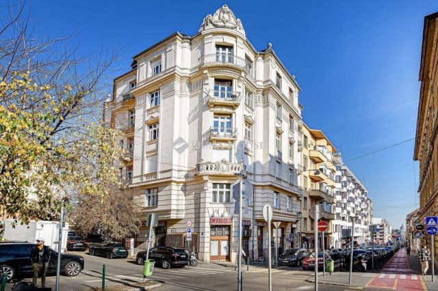 Eladó téglalakás, Budapesten, II. kerületben 119.9 M Ft