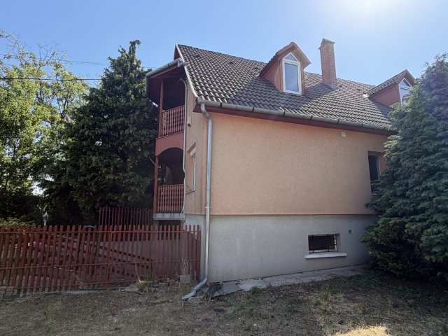 Eladó családi ház, Erdőkertesen, Fő úton 118.89 M Ft