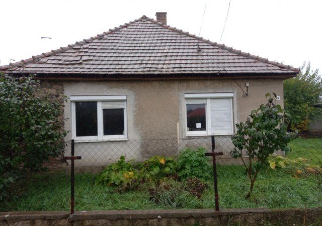 Eladó családi ház, Igricin 5.4 M Ft, 2 szobás